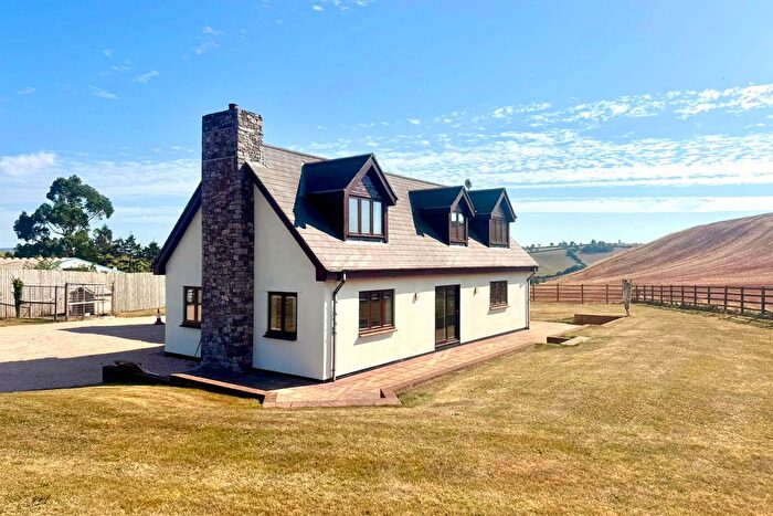 4 Bedroom Detached House To Rent In Ipplepen, Newton Abbot, TQ12
