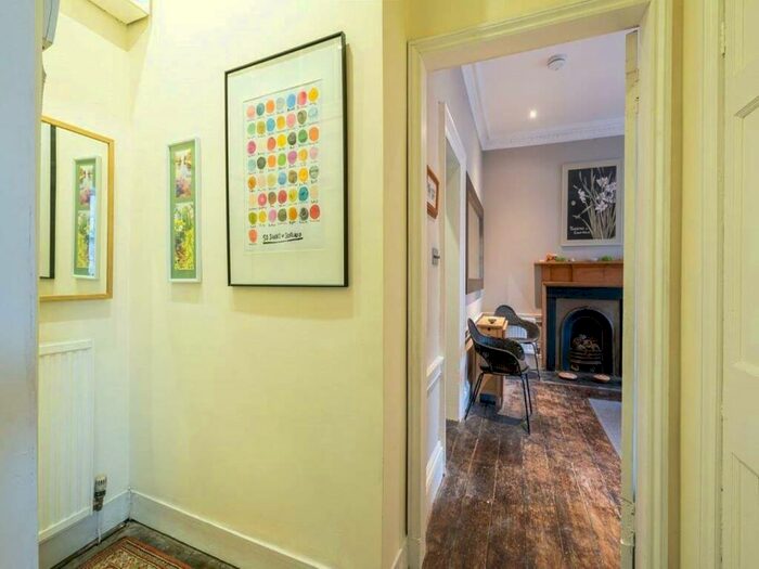 1 Bedroom Flat To Rent In William Street, West End, Edinburgh, EH3