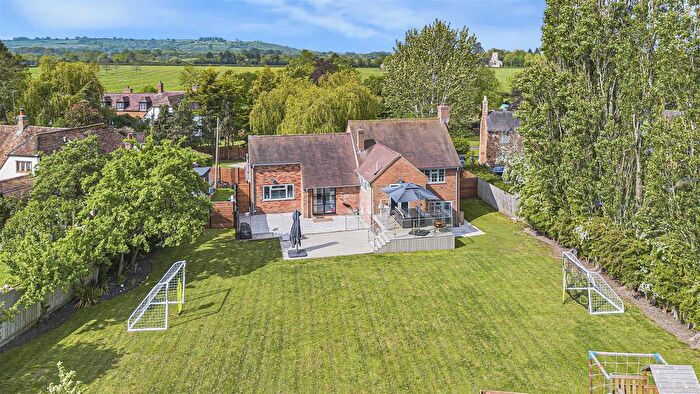 3 Bedroom Property For Sale In Wotton End, Ludgershall, Aylesbury, HP18