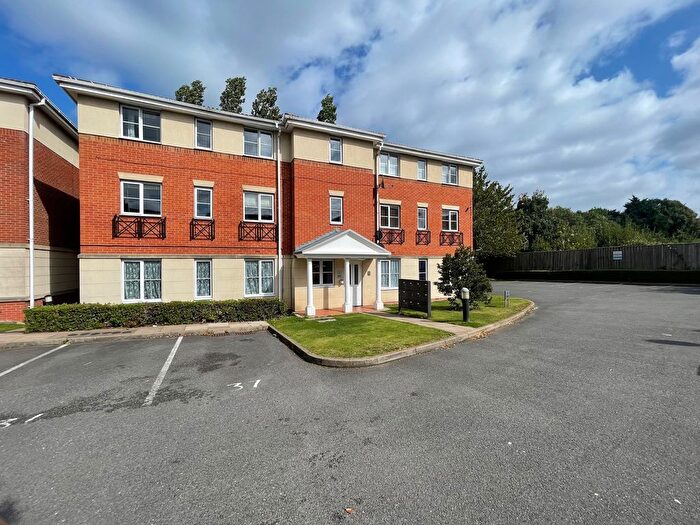 2 Bedroom Flat To Rent In Princes Gate, West Bromwich, B70