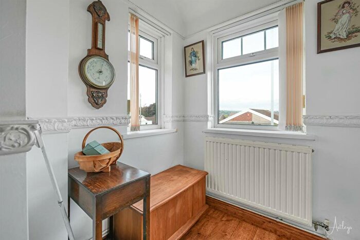 2 Bedroom Detached Bungalow For Sale In Telyn Aur, Morriston, Swansea, SA6