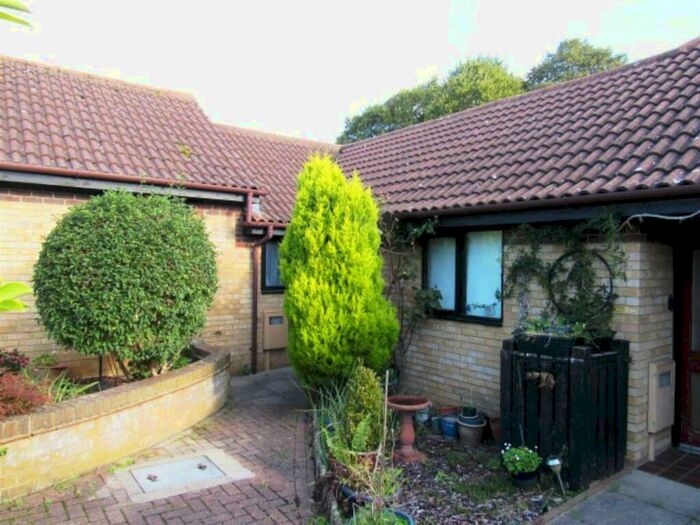 1 Bedroom Terraced Bungalow To Rent In Tweed Drive, Bletchley, MK3
