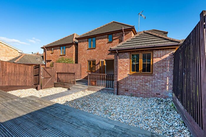 3 Bedroom Detached House To Rent In Church Road, Southampton, SO19
