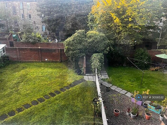 4 Bedroom Flat To Rent In Clifford St, Glasgow, G51