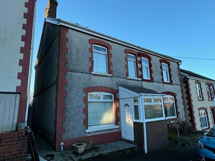 3 Bedroom Semi-Detached House For Sale In Jones Terrace, Glanamman, Ammanford, Carmarthenshire., SA18