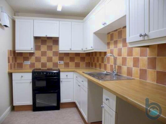 1 Bedroom Flat To Rent In The Drive, Peterborough, PE3
