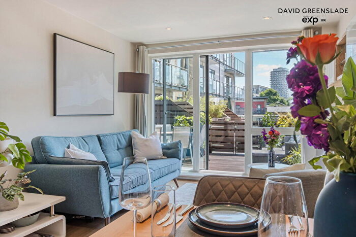 2 Bedroom Apartment For Sale In Caspian Wharf, Yeo Street, E3