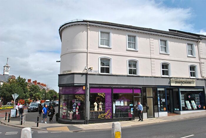 2 Bedroom Flat To Rent In Floyds Corner, Minehead, Somerset, TA24