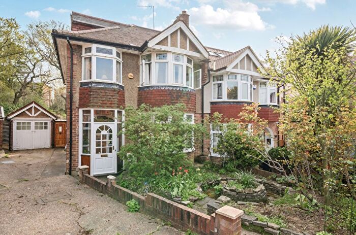 4 Bedroom Semi-Detached House For Sale In Ainsdale Road, Ealing, W5
