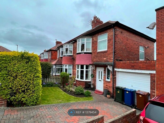 3 Bedroom Semi-Detached House To Rent In Jedburgh Gardens, Newcastle Upon Tyne, NE15