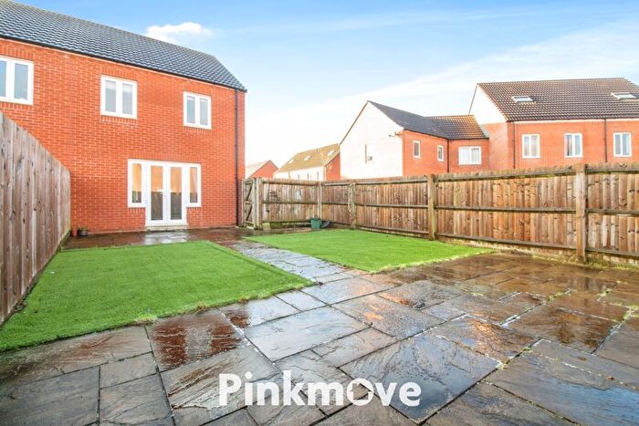 3 Bedroom End Of Terrace House For Sale In Clarke Road, Newport, NP19