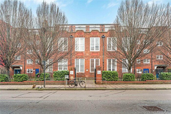 1 Bedroom Apartment For Sale In Thames Street, Central Oxford, OX1