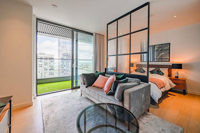 Studio For Sale In Bagshaw Building, Canary Wharf, London, E14