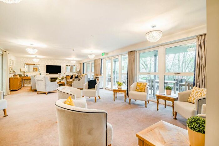 1 Bedroom Apartment For Sale In Lambrook Court, Gloucester Road, Larkhall, Bath, BA1