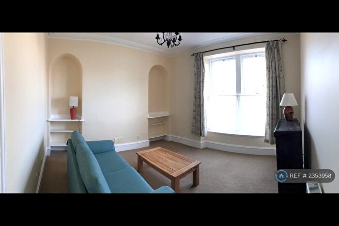 1 Bedroom Flat To Rent In Falcon Buildings, Aberdeen, AB24