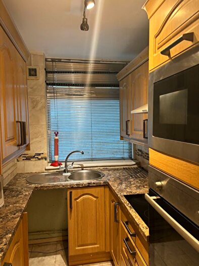 2 Bedroom Flat To Rent In Rowcross Road, Old Kent Road, SE1