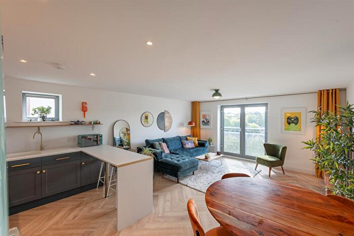 2 Bedroom Flat For Sale In Ouseburn Wharf, St. Lawrence Road, Newcastle Upon Tyne, NE6