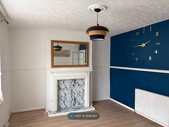3 Bedroom Terraced House To Rent In Aston Avenue, Nottingham, NG9