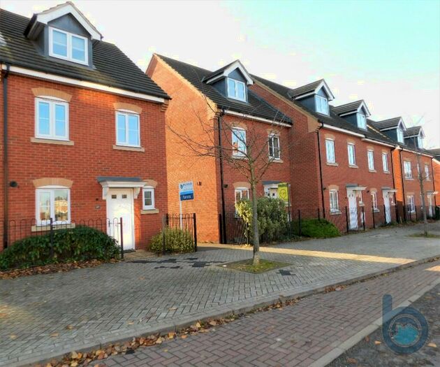 4 Bedroom Town House To Rent In Eagle Way, Peterborough, Cambridgeshire, PE7