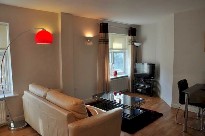 1 Bedroom Apartment To Rent In The Waterways, Summertown, OX2