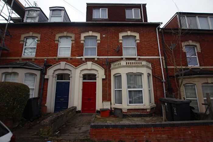 1 Bedroom Flat To Rent In Clifton Street, Old Town, Swindon, SN1