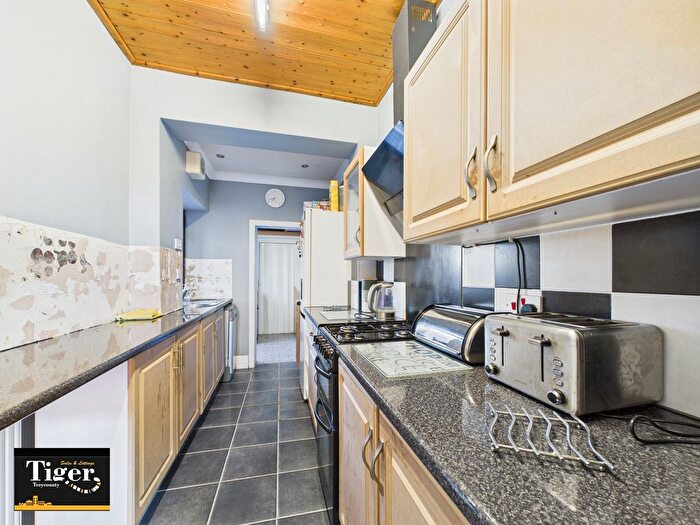 3 Bedroom Terraced House For Sale In St Ives Avenue, Blackpool, FY1