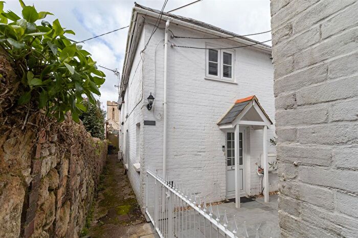 2 Bedroom Semi-Detached House To Rent In South Street, Yarmouth, PO41