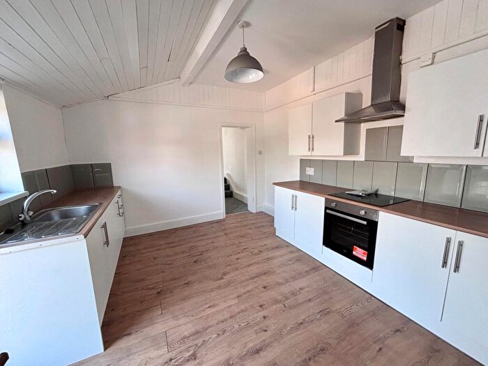1 Bedroom Apartment To Rent In Durham Street, Hull, HU8