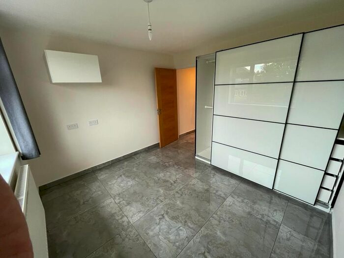 1 Bedroom Flat To Rent In Bessborough Road, West Court, Harrow, Brent, HA1