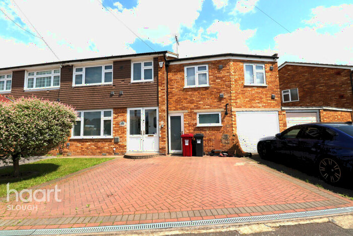 5 Bedroom Semi-Detached House For Sale In Rodney Way, Slough, SL3