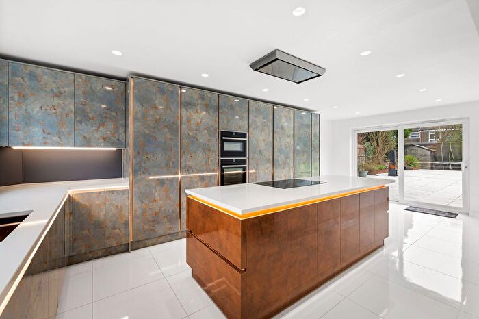 5 Bedroom Detached House To Rent In Church Lane, Copthorne, RH10