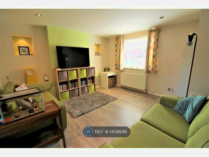 3 Bedroom Terraced House To Rent In Seddon Avenue, Radcliffe, Manchester, M26