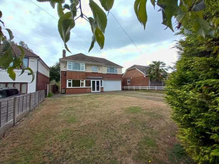 5 Bedroom House To Rent In Willington Street, Maidstone, ME15