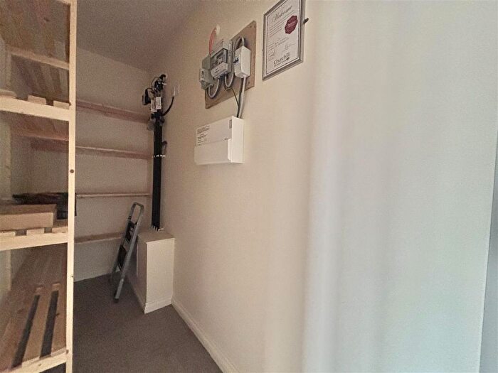 1 Bedroom Flat For Sale In Narrowcliff, Newquay, TR7