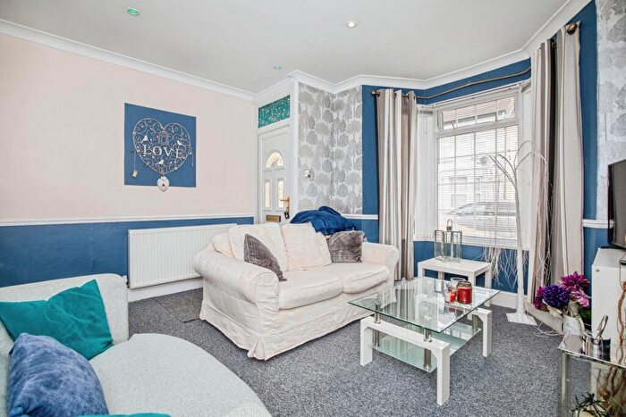 4 Bedroom Terraced House For Sale In Belmont Road, Gillingham, Kent, ME7