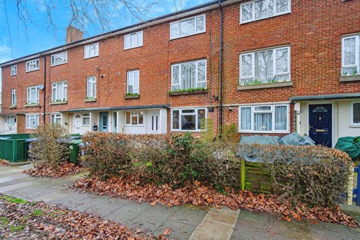 1 Bedroom Maisonette For Sale In Widmore Drive, Hemel Hempstead, HP2