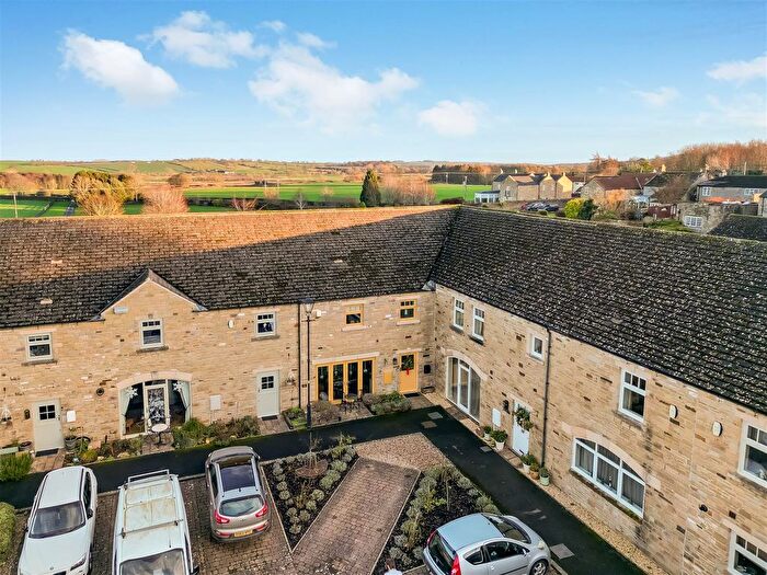 4 Bedroom Terraced House For Sale In Hallgarth Court, Newsham, DL11