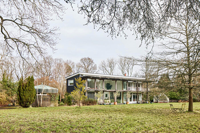 4 Bedroom Detached House For Sale In Cete House, Oxford, Oxfordshire, OX1