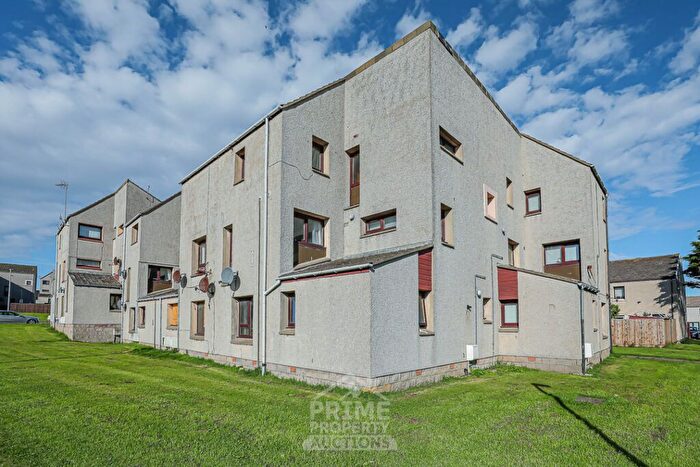 3 Bedroom Maisonette For Sale In Clerkhill Road, Peterhead, AB42