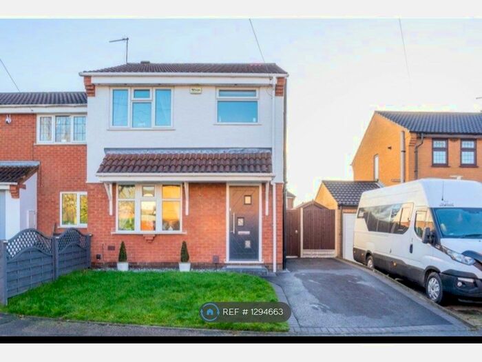 3 Bedroom Semi-Detached House To Rent In Kings Way, Groby, Leicestershire, LE6