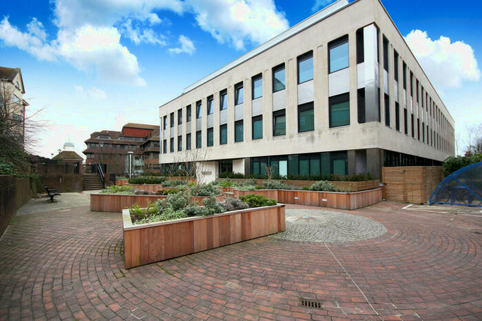 1 Bedroom Apartment To Rent In Linden House, Chart Way, RH12