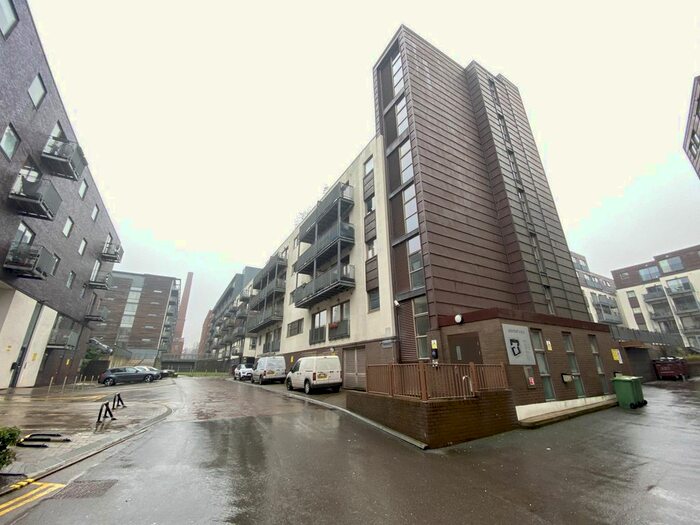 2 Bedroom Flat To Rent In Isaac Way, Manchester, M4