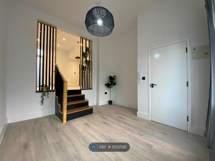 1 Bedroom Flat To Rent In Old Crofts Bank, Urmston, M41