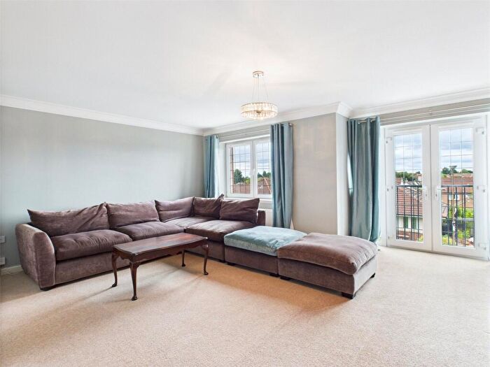 4 Bedroom House To Rent In Hillpark Grove, Edinburgh, EH4