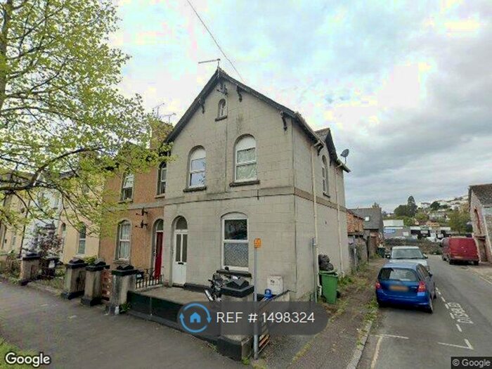 1 Bedroom Flat To Rent In The Avenue, Newton Abbot, TQ12
