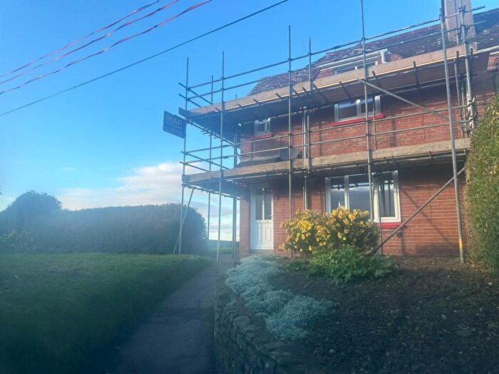 3 Bedroom Semi-Detached House To Rent In Eastleigh, Bideford, EX39