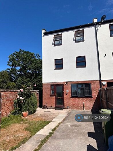 5 Bedroom End Of Terrace House To Rent In Cleevelands Drive, Cheltenham, GL50