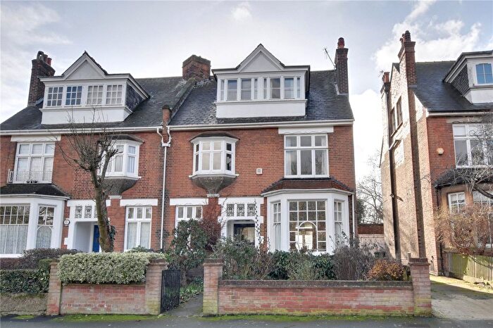 5 Bedroom Semi Detached House For Sale In Ingleside Grove, Blackheath, London, SE3