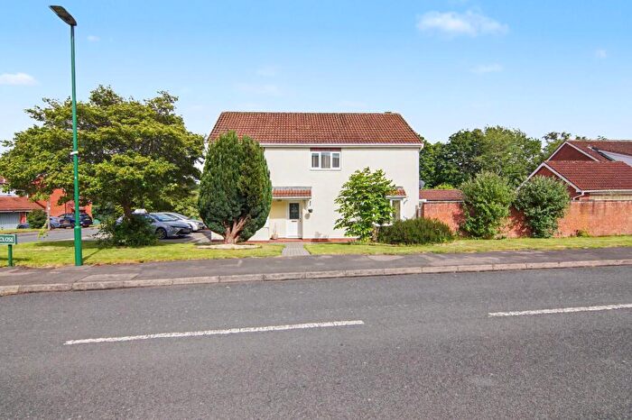 4 Bedroom Detached House For Sale In Kendrick Close, Solihull, B92