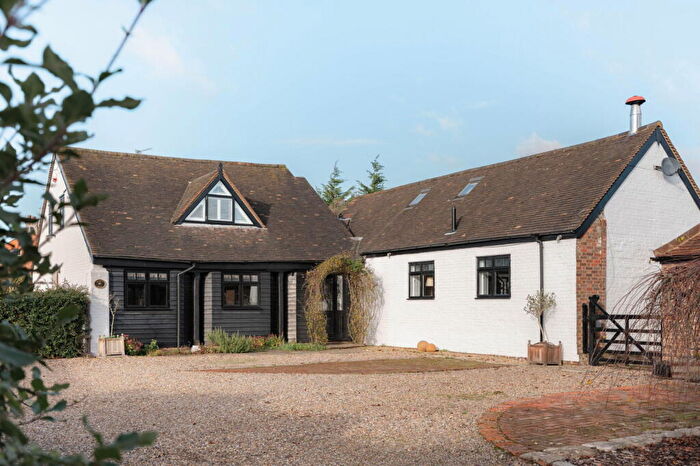 4 Bedroom Detached House For Sale In St Leonards, Buckinghamshire, HP23